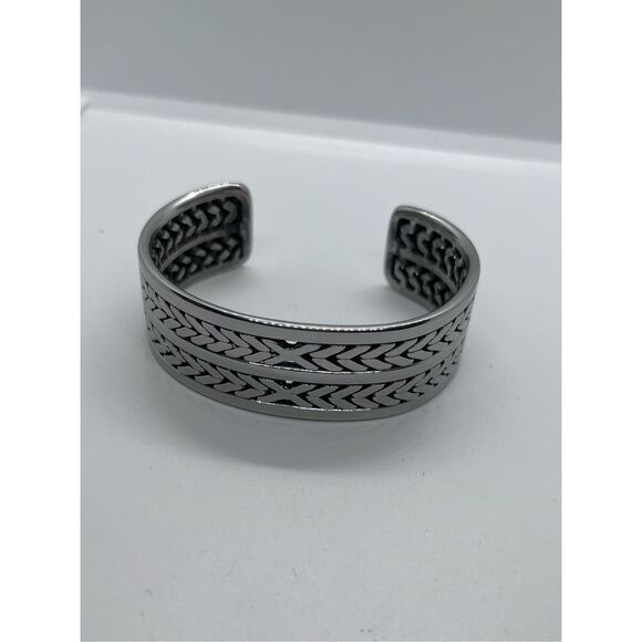 New Silver Stainless Steel Rob Bowman 7” Cuff Bracelet Unisex - Picture 1 of 6